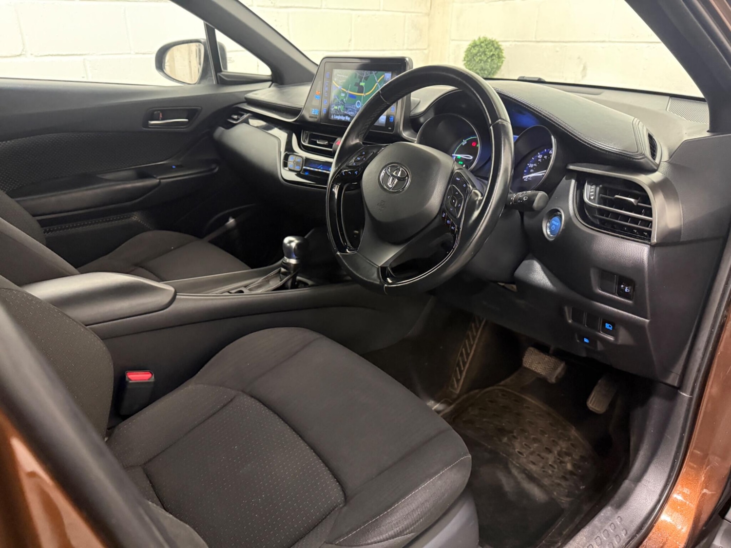 Used Toyota C-HR for sale - 77925333: Photo 17