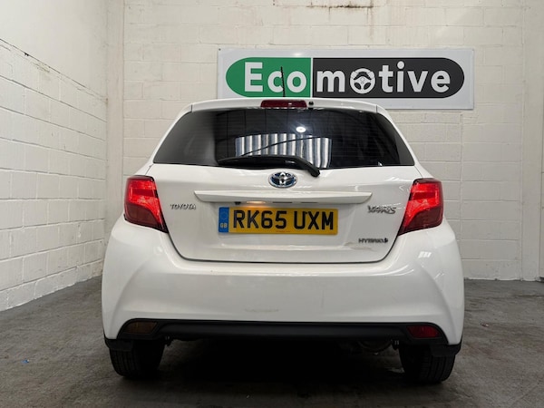 Used Toyota Yaris 2015 for sale - 76094103: Photo 11