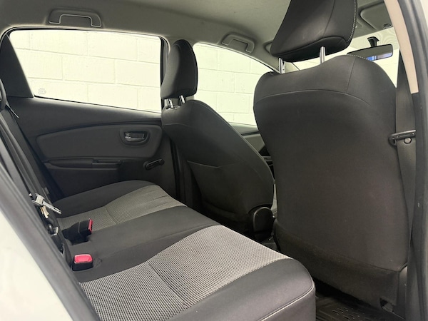 Used Toyota Yaris 2015 for sale - 76094103: Photo 23