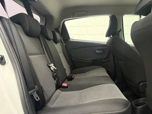 Used Toyota Yaris 2015 for sale - 76094103: Photo 25