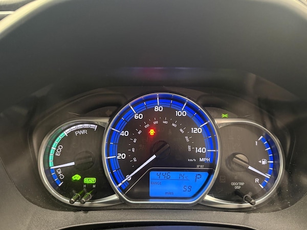 Used Toyota Yaris 2015 for sale - 76094103: Photo 33