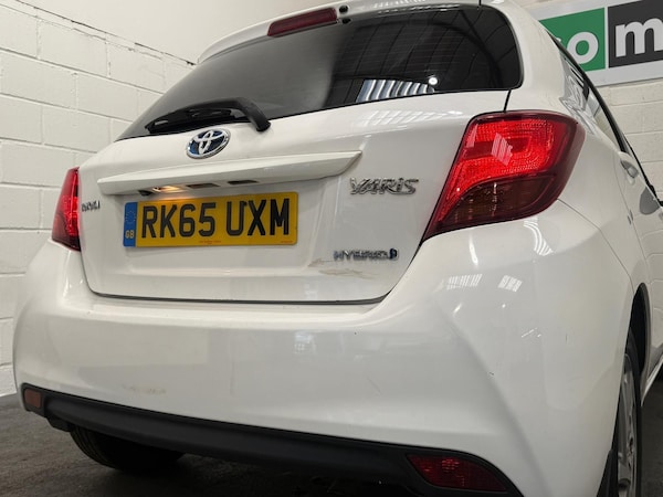 Used Toyota Yaris 2015 for sale - 76094103: Photo 41