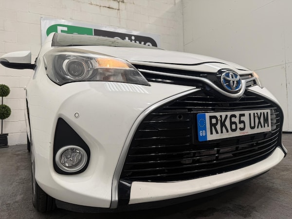 Used Toyota Yaris 2015 for sale - 76094103: Photo 46
