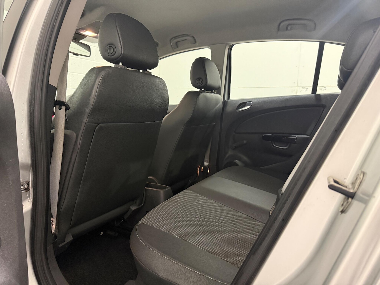 Used Vauxhall Corsa 2008 for sale - 76561312: Photo 25