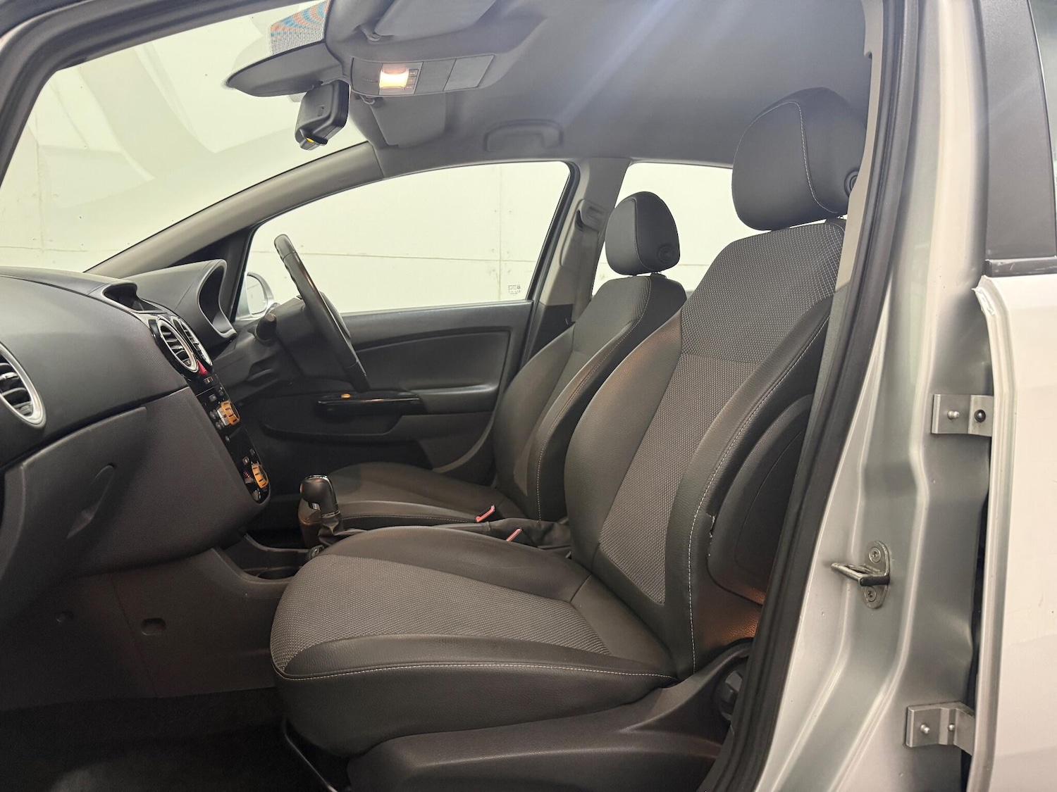 Used Vauxhall Corsa 2008 for sale - 76561312: Photo 34