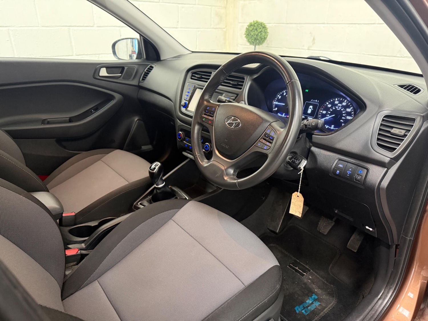 Used Hyundai i20 2018 for sale - 77478885: Photo 16