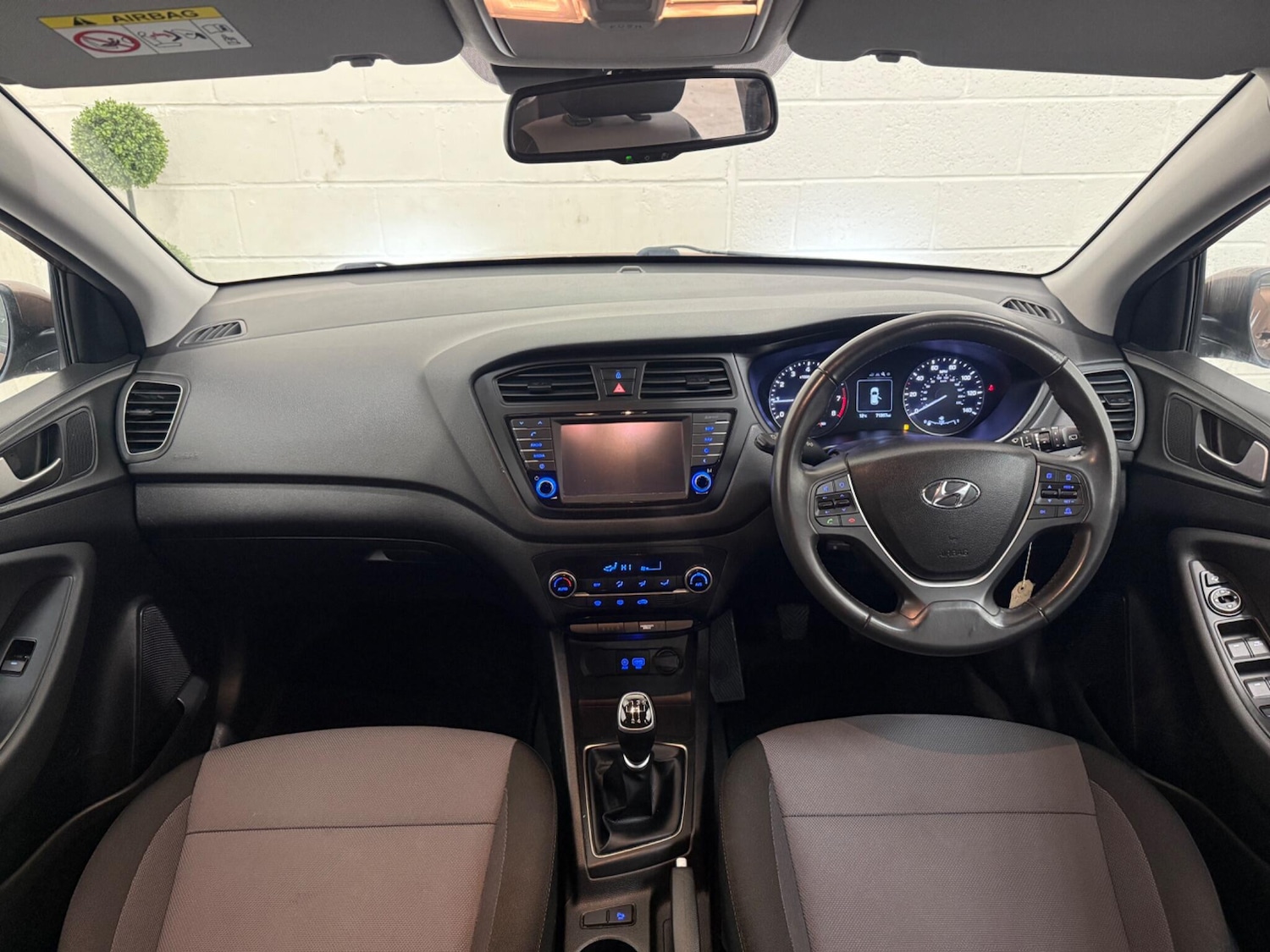Used Hyundai i20 2018 for sale - 77478885: Photo 17