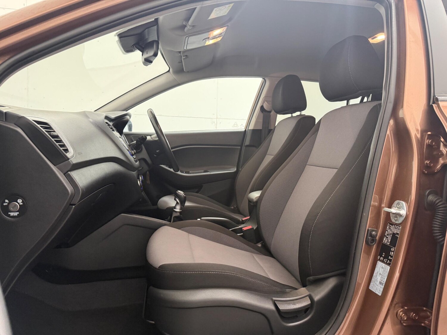 Used Hyundai i20 2018 for sale - 77478885: Photo 37