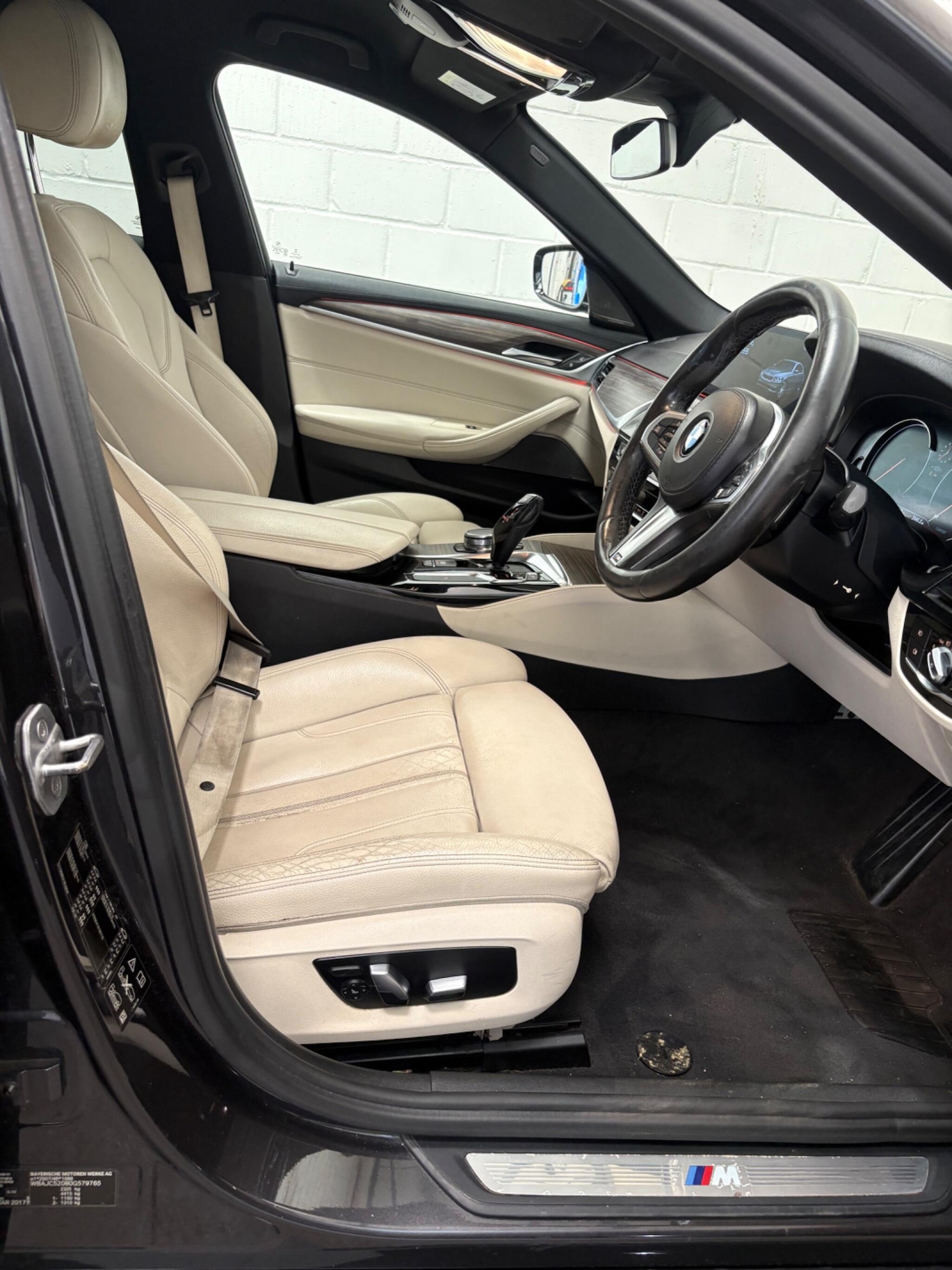 Used BMW 5 Series 2017 for sale - 77978327: Photo 26