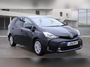 Used Toyota Prius+ 2016 for sale - 76898620: Photo