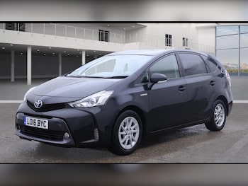 Used Toyota Prius+ 2016 for sale - 76898620: Photo