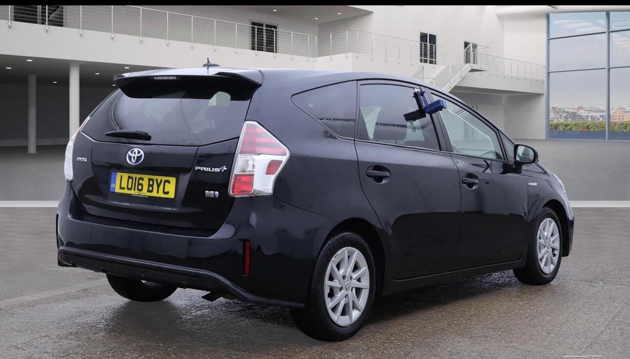 Used Toyota Prius+ 2016 for sale - 76898620: Photo 4