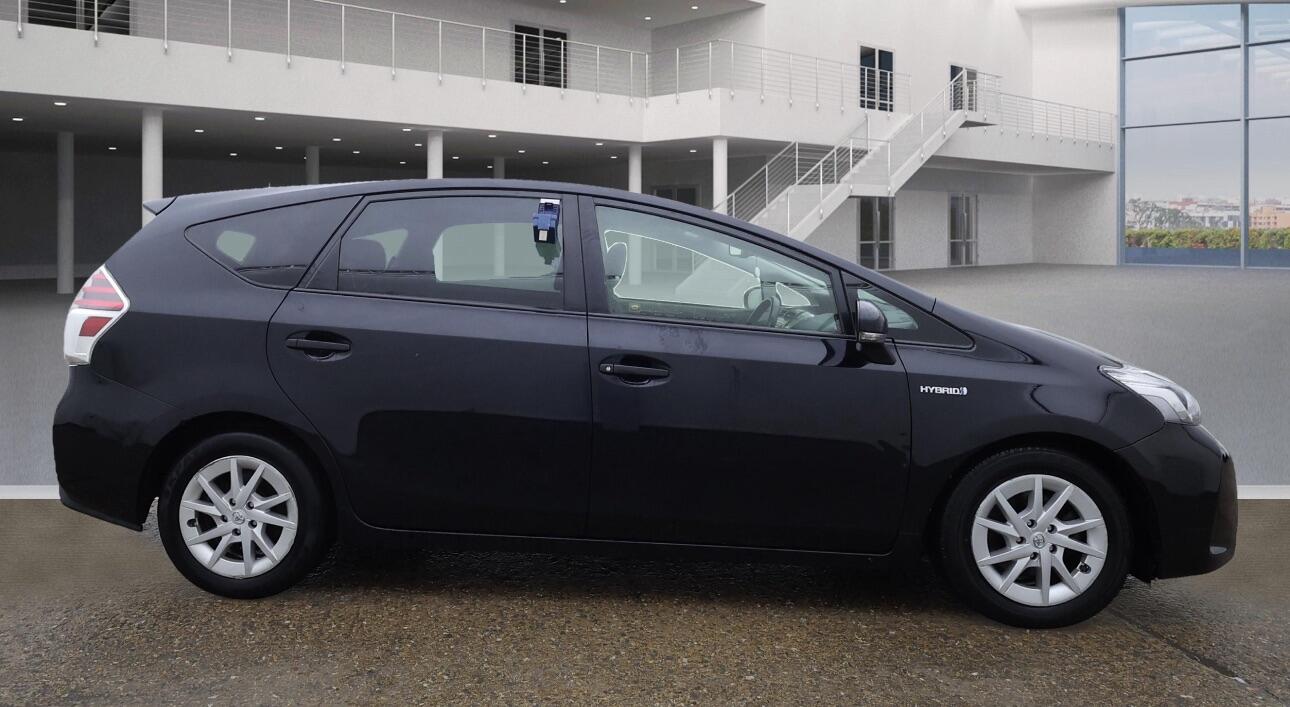 Used Toyota Prius+ 2016 for sale - 76898620: Photo 7