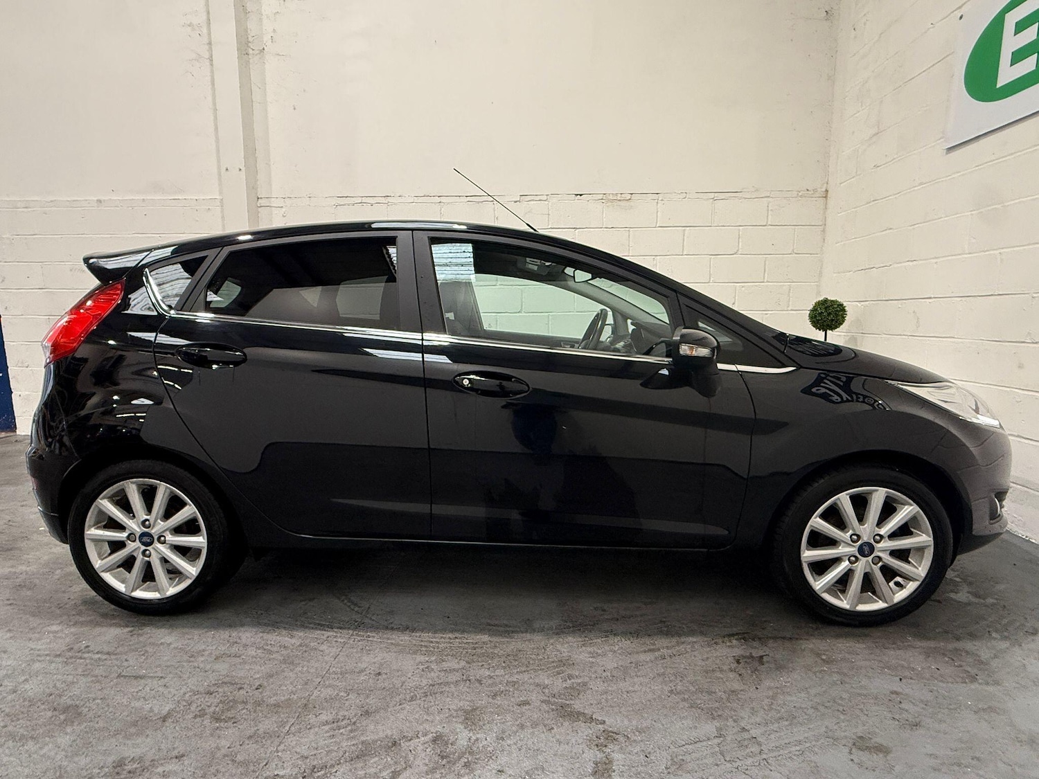 Used Ford Fiesta 2017 for sale - 76988169: Photo 20