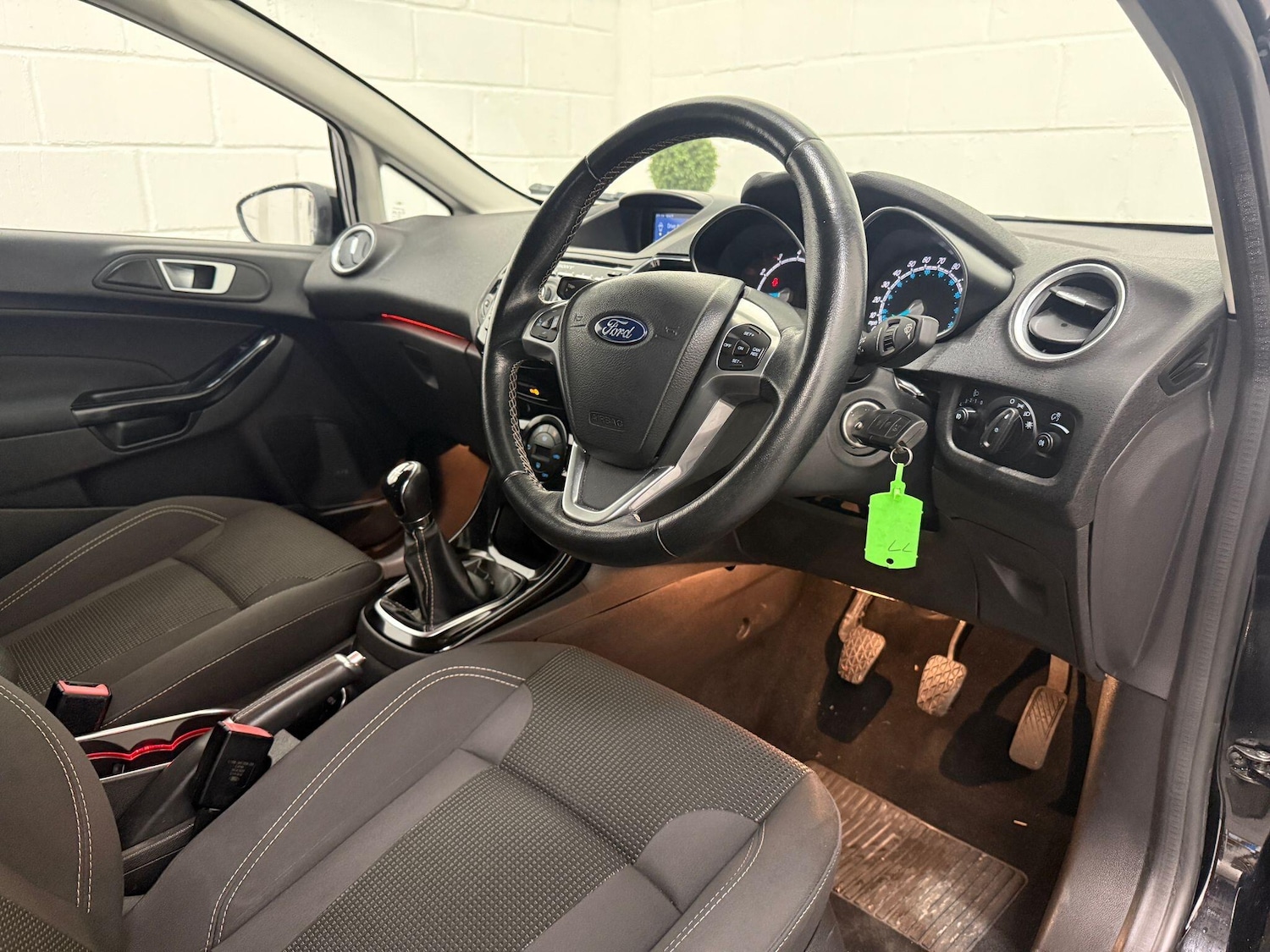 Used Ford Fiesta 2017 for sale - 76988169: Photo 25