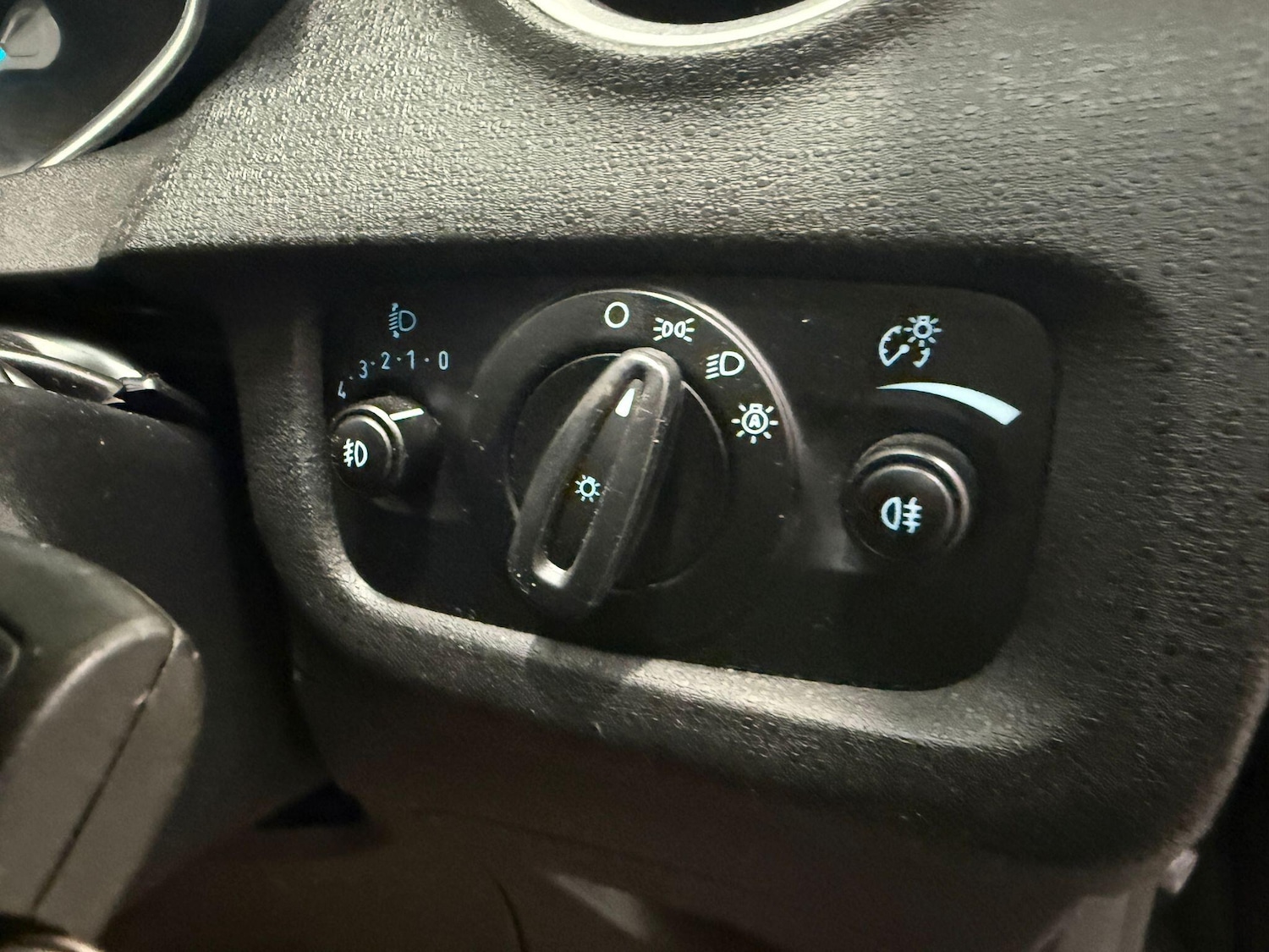 Used Ford Fiesta 2017 for sale - 76988169: Photo 26