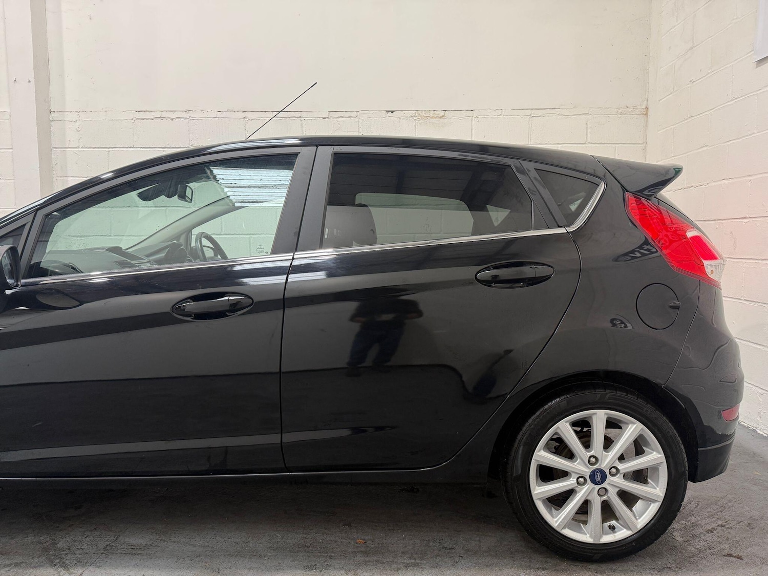Used Ford Fiesta 2017 for sale - 76988169: Photo 9