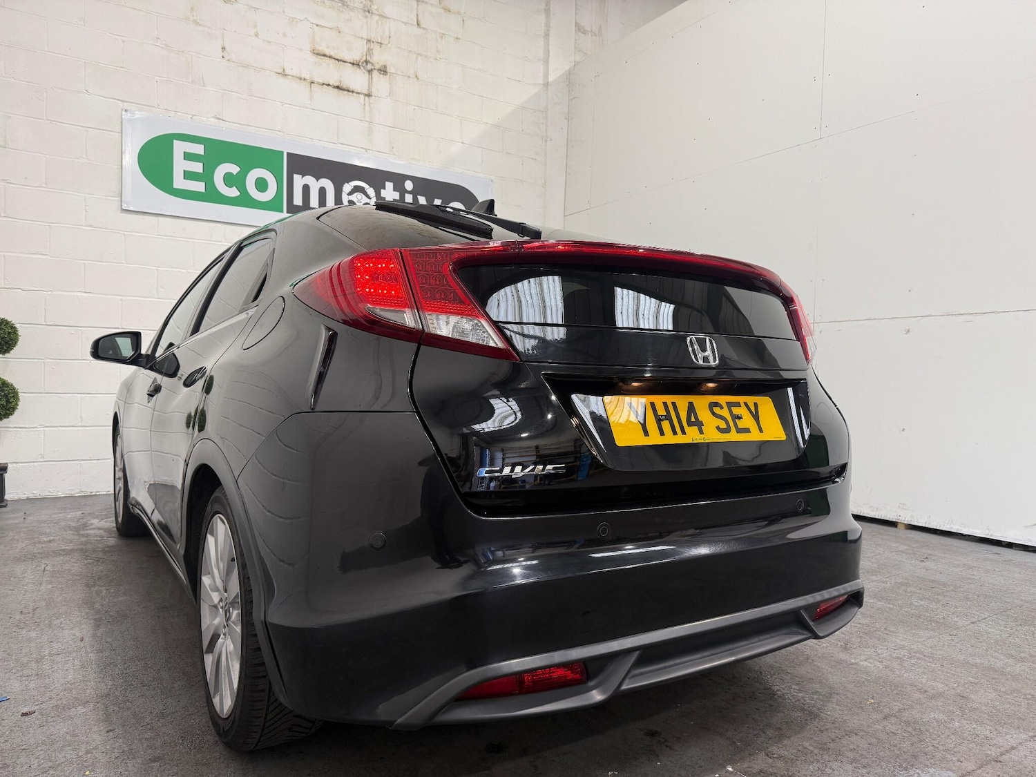 Used Honda Civic 2014 for sale - 76472631: Photo 11