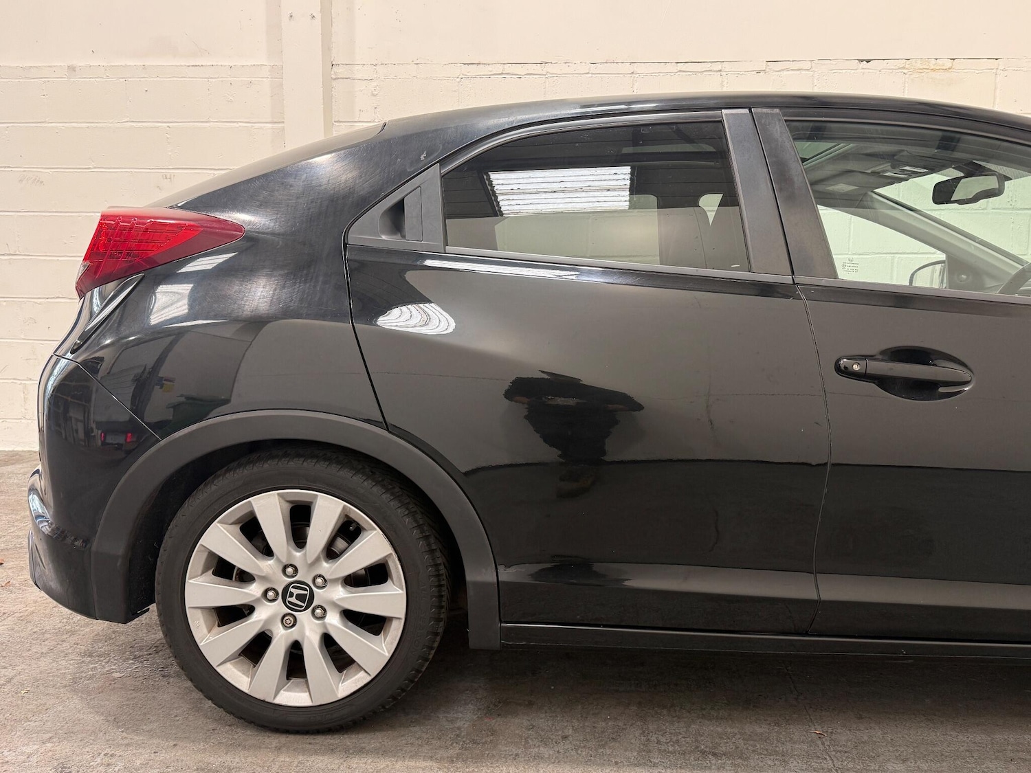 Used Honda Civic 2014 for sale - 76472631: Photo 14