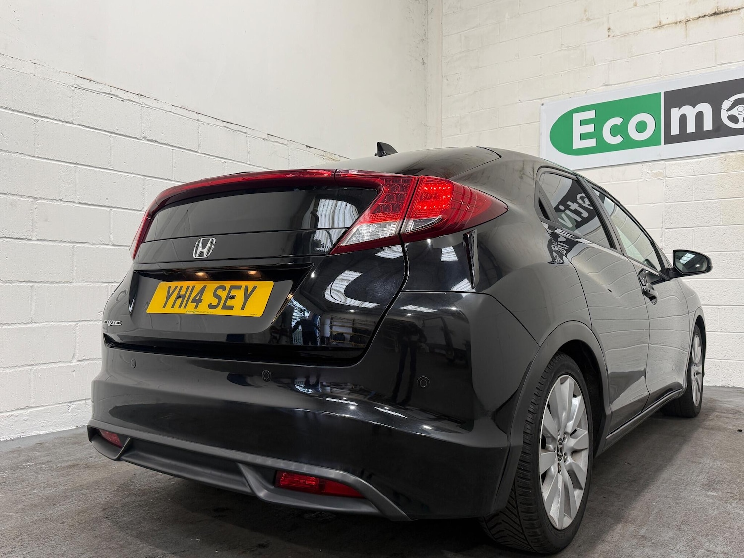 Used Honda Civic 2014 for sale - 76472631: Photo 16