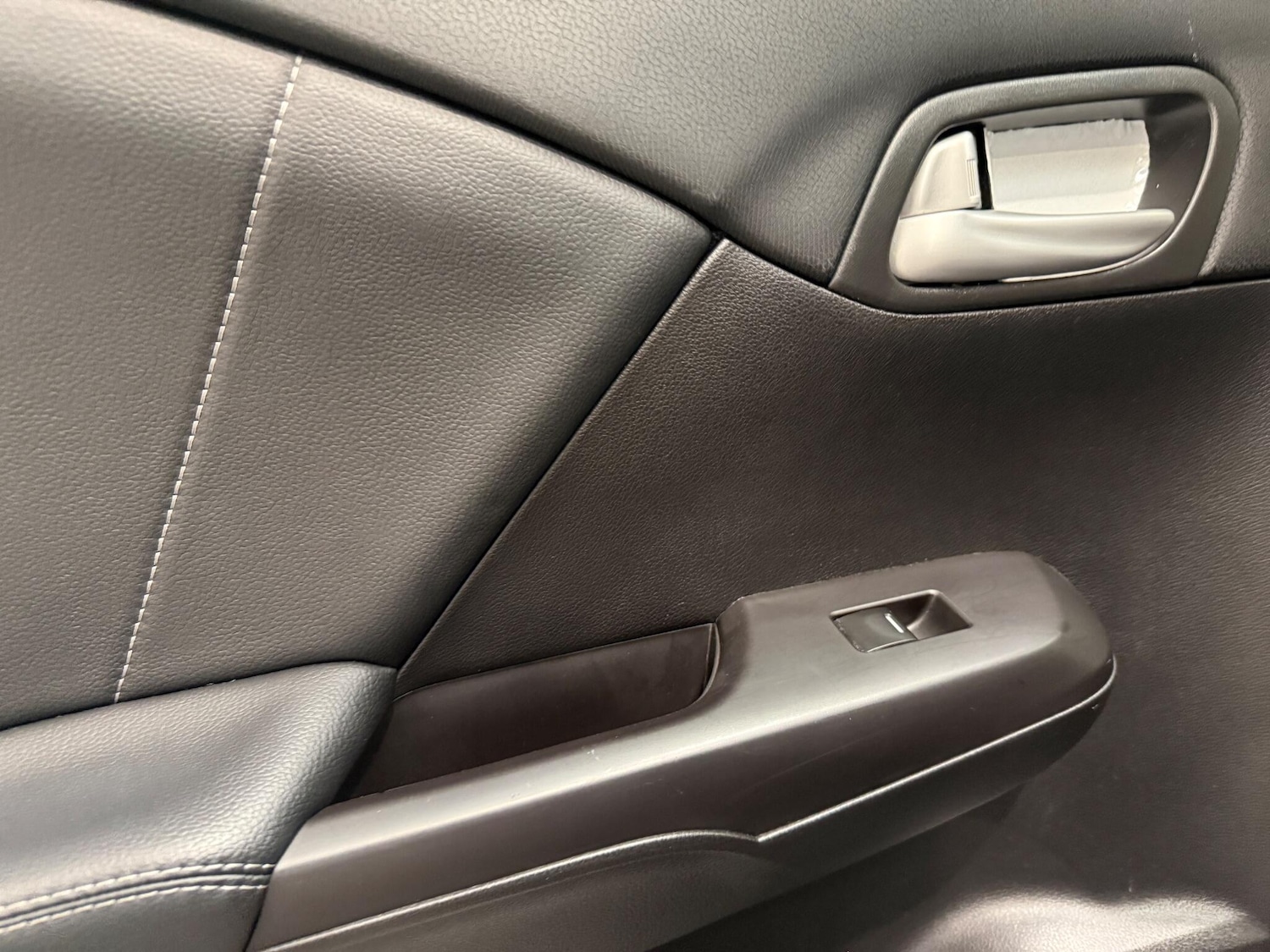 Used Honda Civic 2014 for sale - 76472631: Photo 35