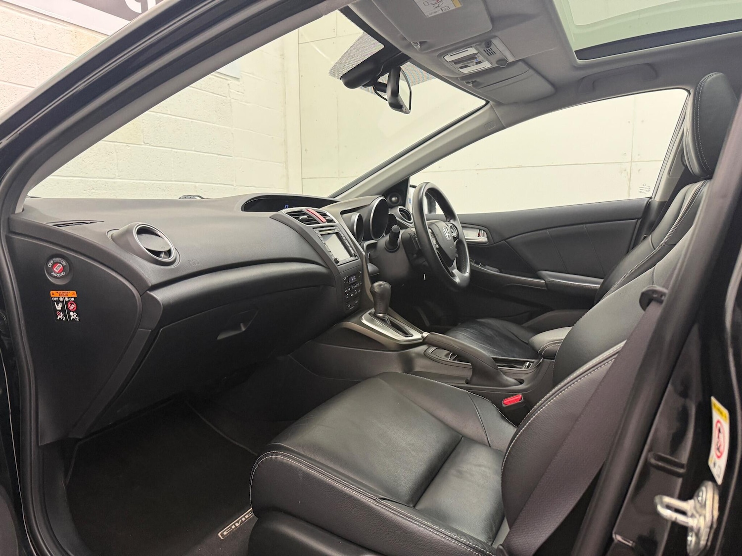 Used Honda Civic 2014 for sale - 76472631: Photo 40