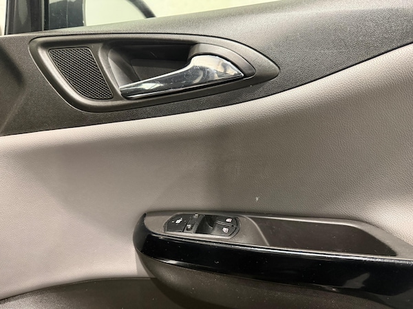Used Vauxhall Corsa 2016 for sale - 76336998: Photo 27