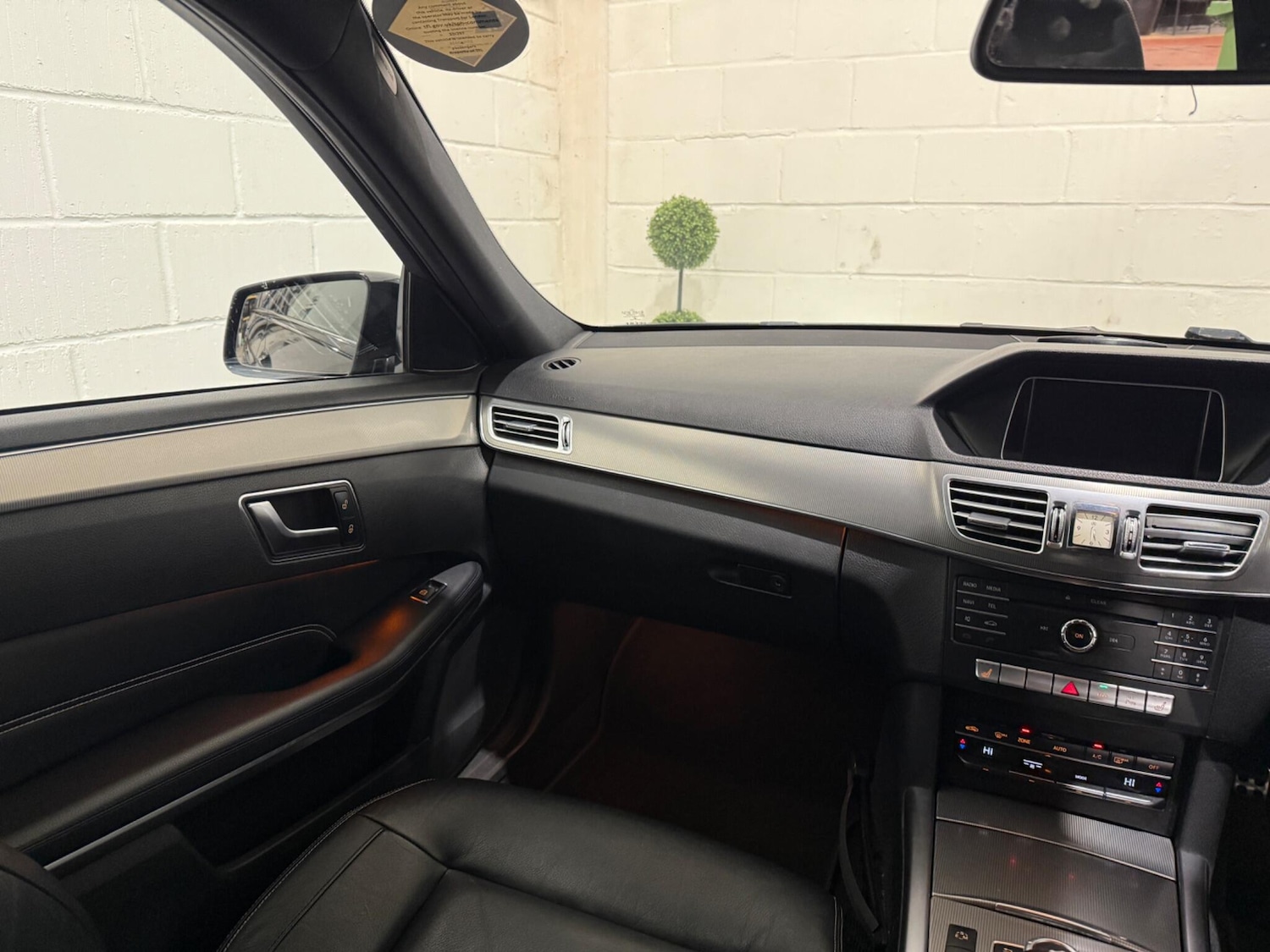 Used Mercedes-Benz E Class 2015 for sale - 77203041: Photo 17