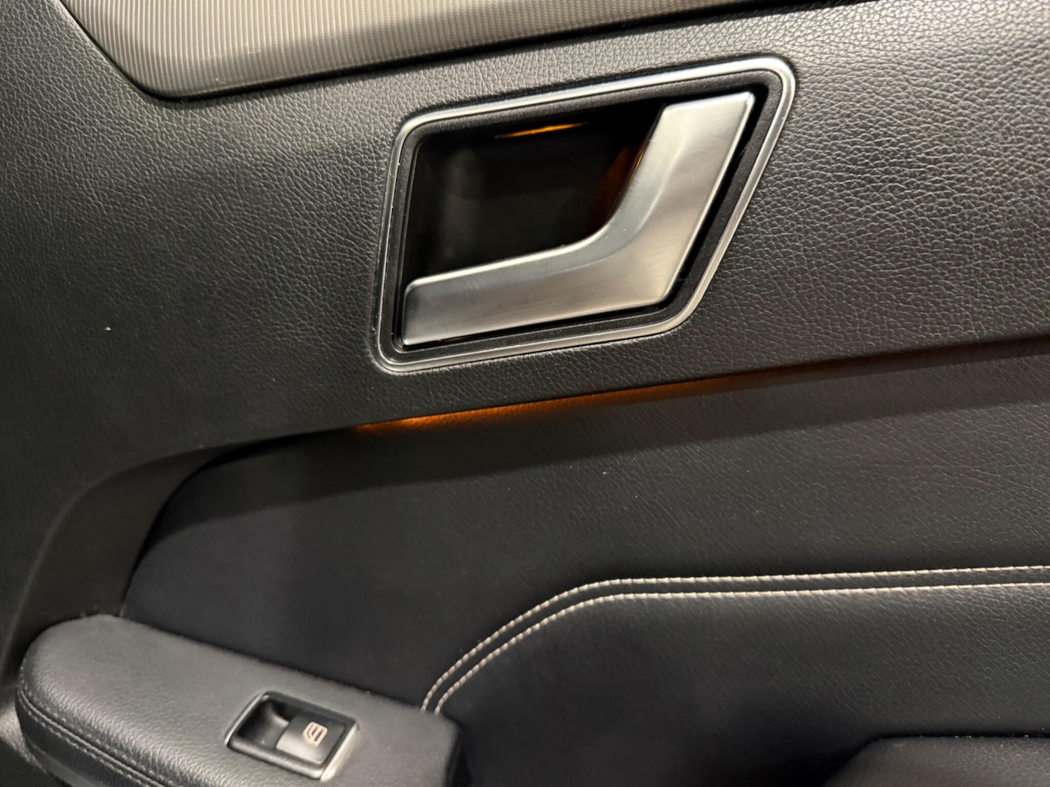 Used Mercedes-Benz E Class 2015 for sale - 77203041: Photo 30