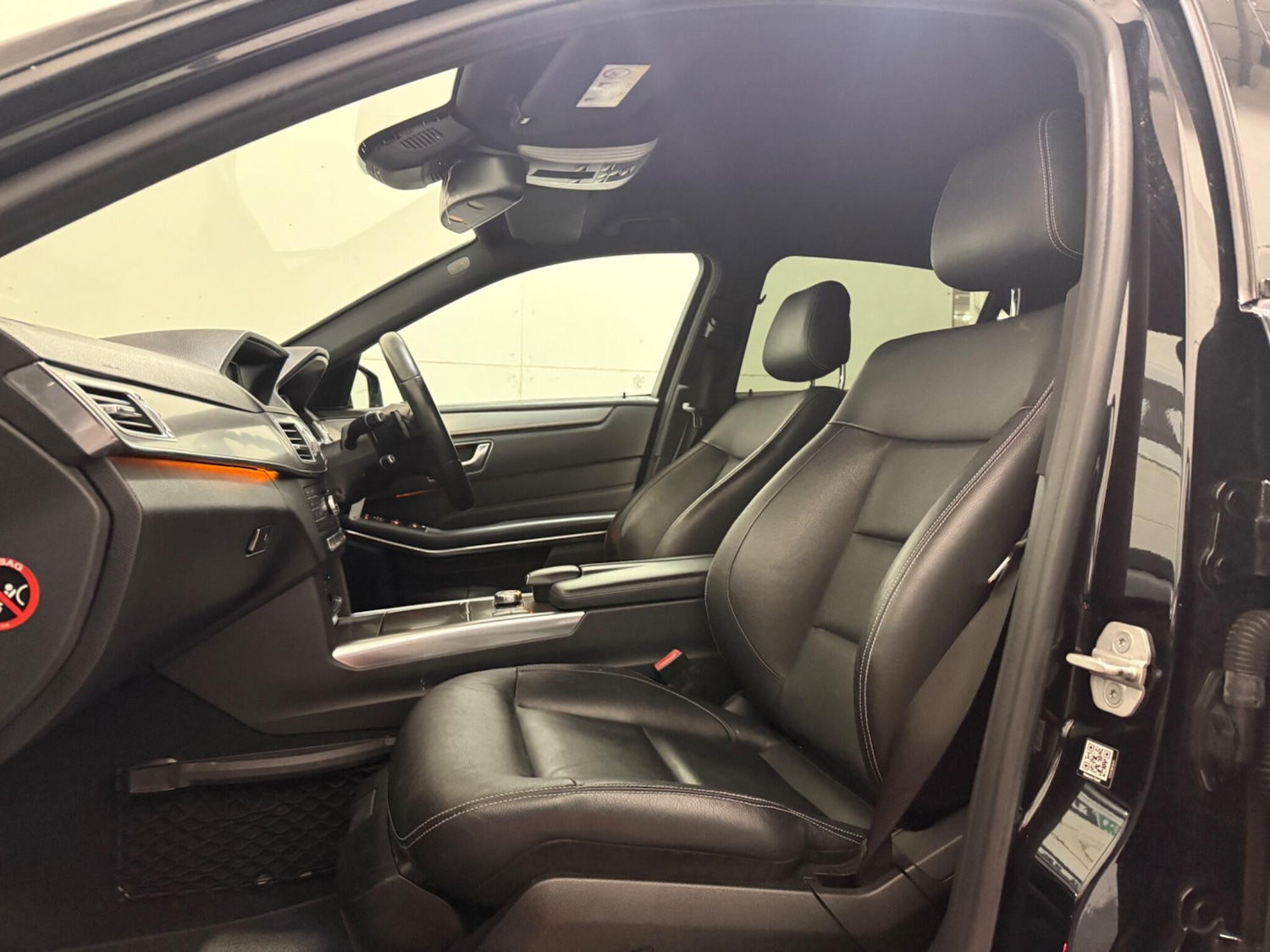 Used Mercedes-Benz E Class 2015 for sale - 77203041: Photo 36