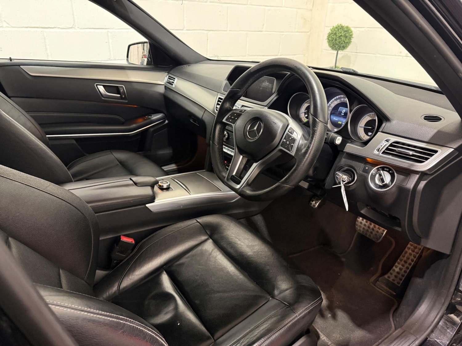 Used Mercedes-Benz E Class 2015 for sale - 77203041: Photo 46