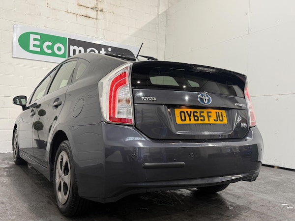 Used Toyota Prius 2015 for sale - 76326363: Photo 13