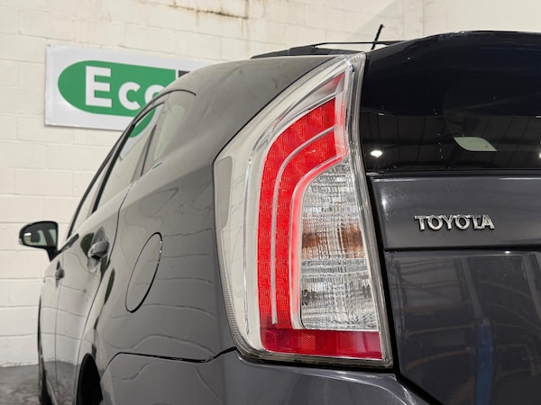 Used Toyota Prius 2015 for sale - 76326363: Photo 16