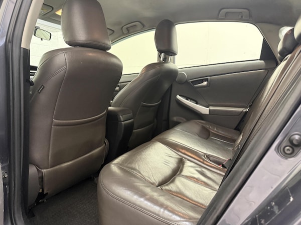 Used Toyota Prius 2015 for sale - 76326363: Photo 38