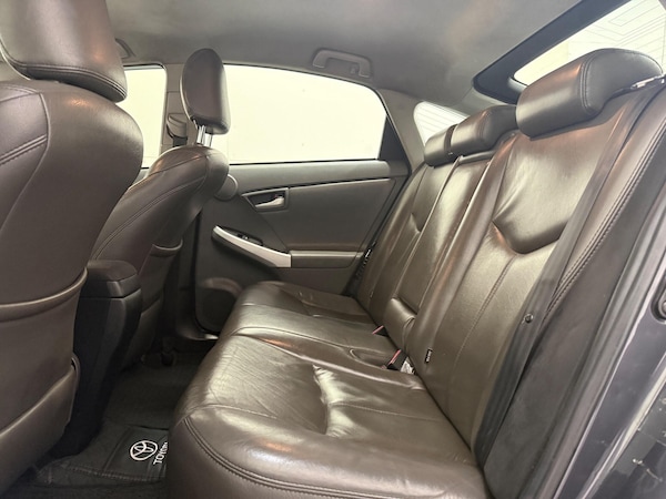 Used Toyota Prius 2015 for sale - 76326363: Photo 39