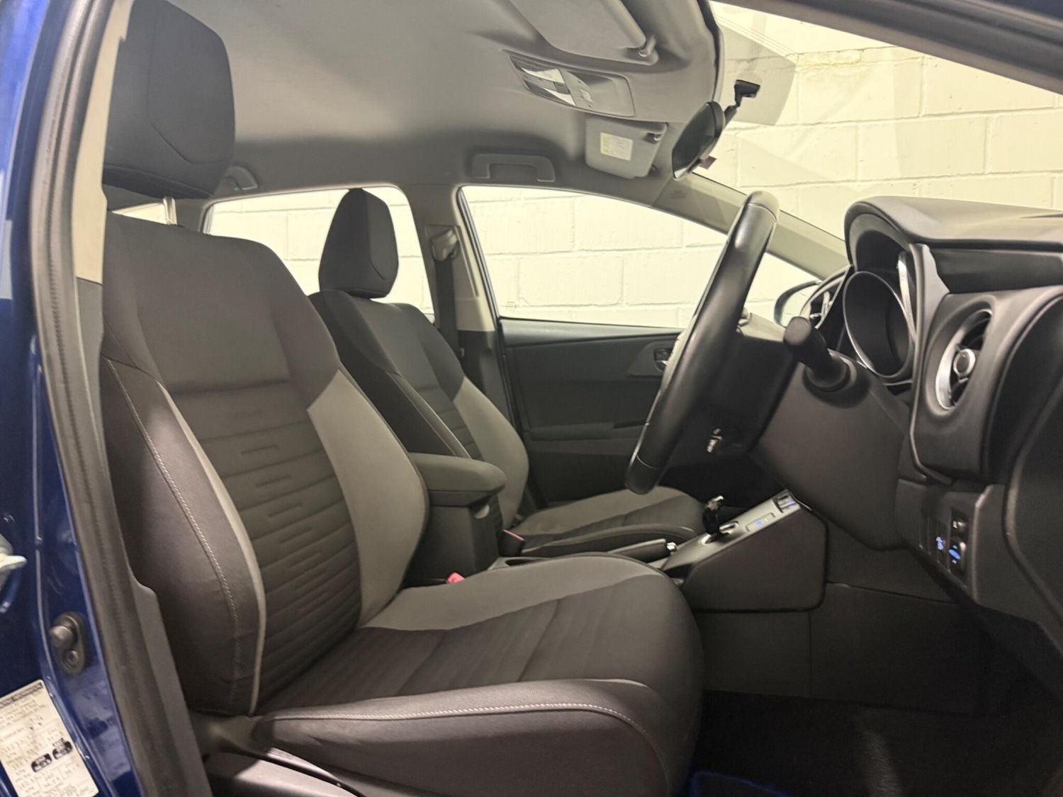 Used Toyota Auris for sale - 77190579: Photo 19