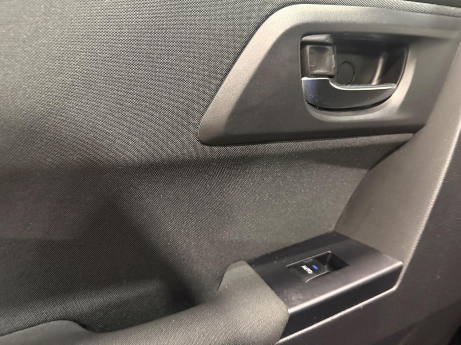 Used Toyota Auris for sale - 77190579: Photo 31