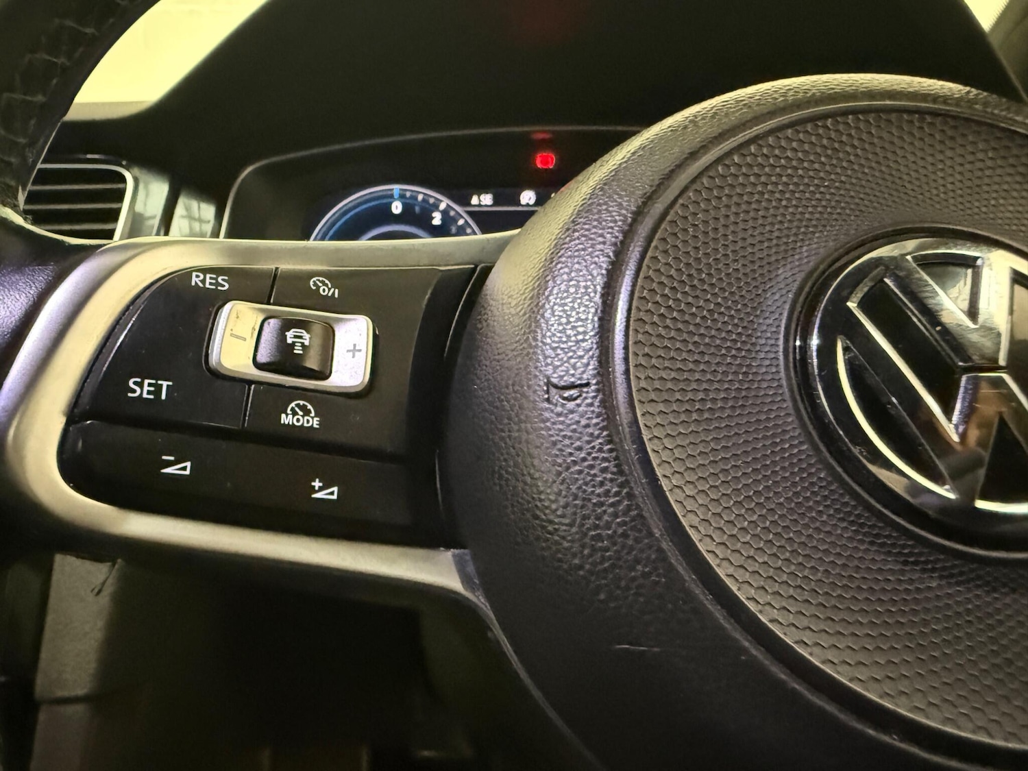 Used Volkswagen Golf 2017 for sale - 77163654: Photo 34