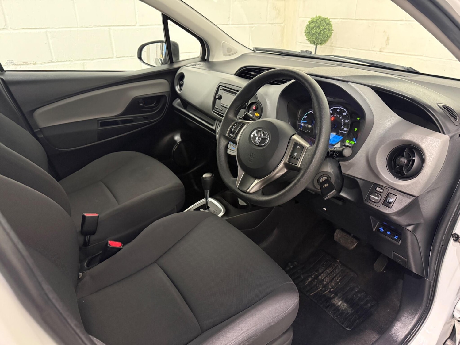 Used Toyota Yaris 2019 for sale - 77597998: Photo 17