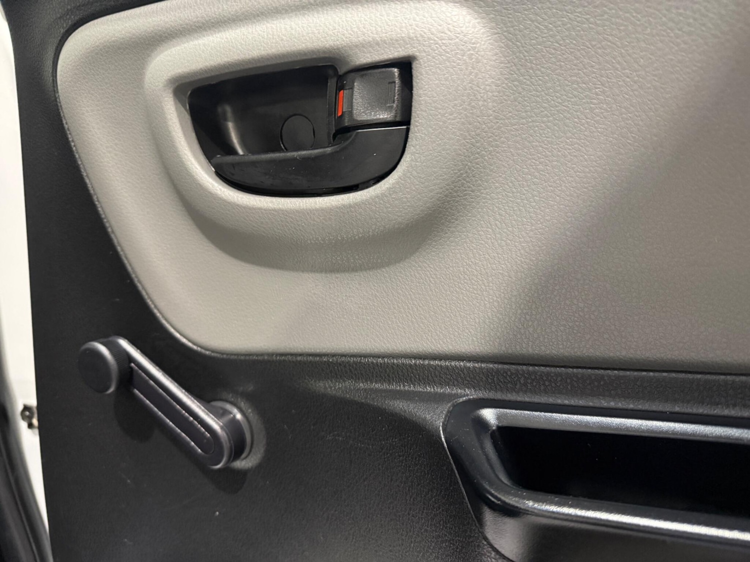 Used Toyota Yaris 2019 for sale - 77597998: Photo 32