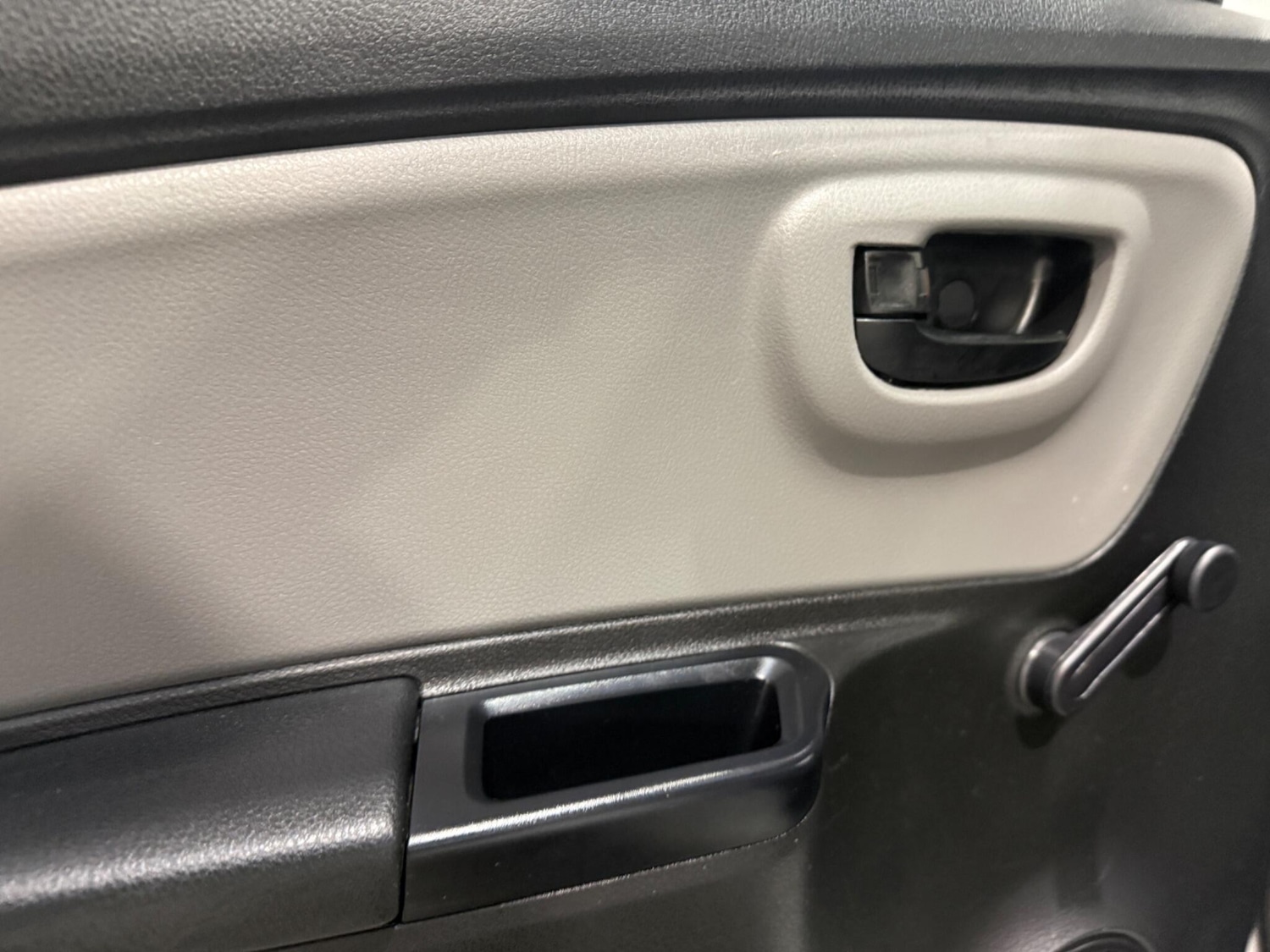 Used Toyota Yaris 2019 for sale - 77597998: Photo 33