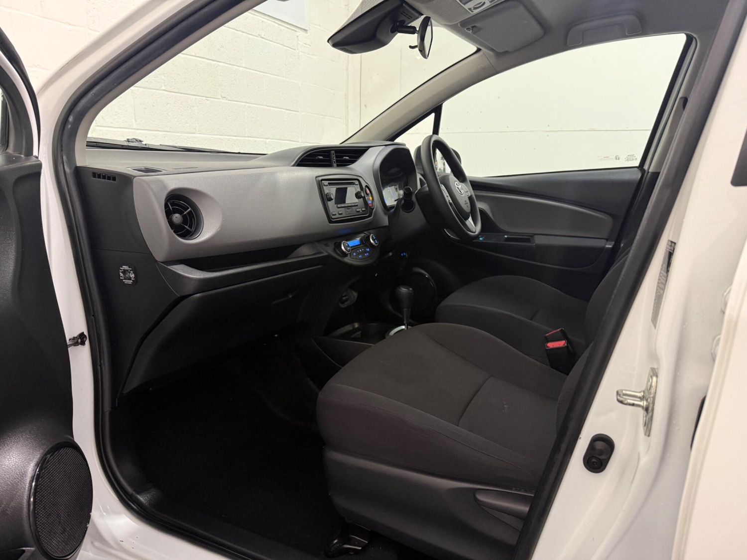 Used Toyota Yaris 2019 for sale - 77597998: Photo 39