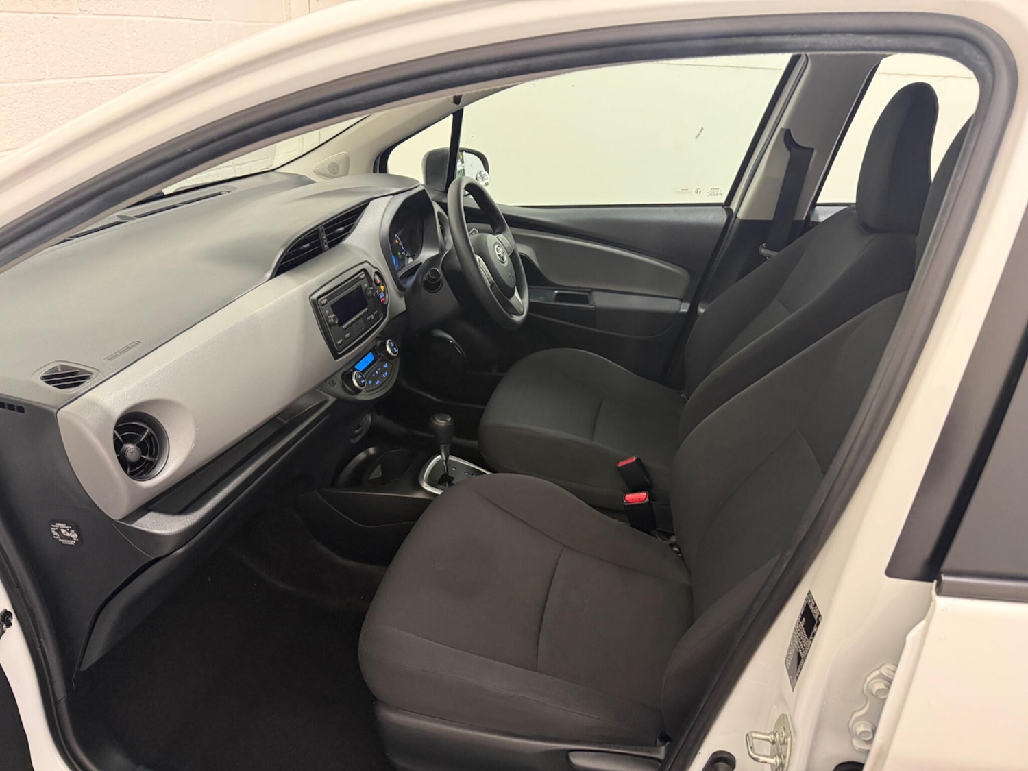 Used Toyota Yaris 2019 for sale - 77597998: Photo 40