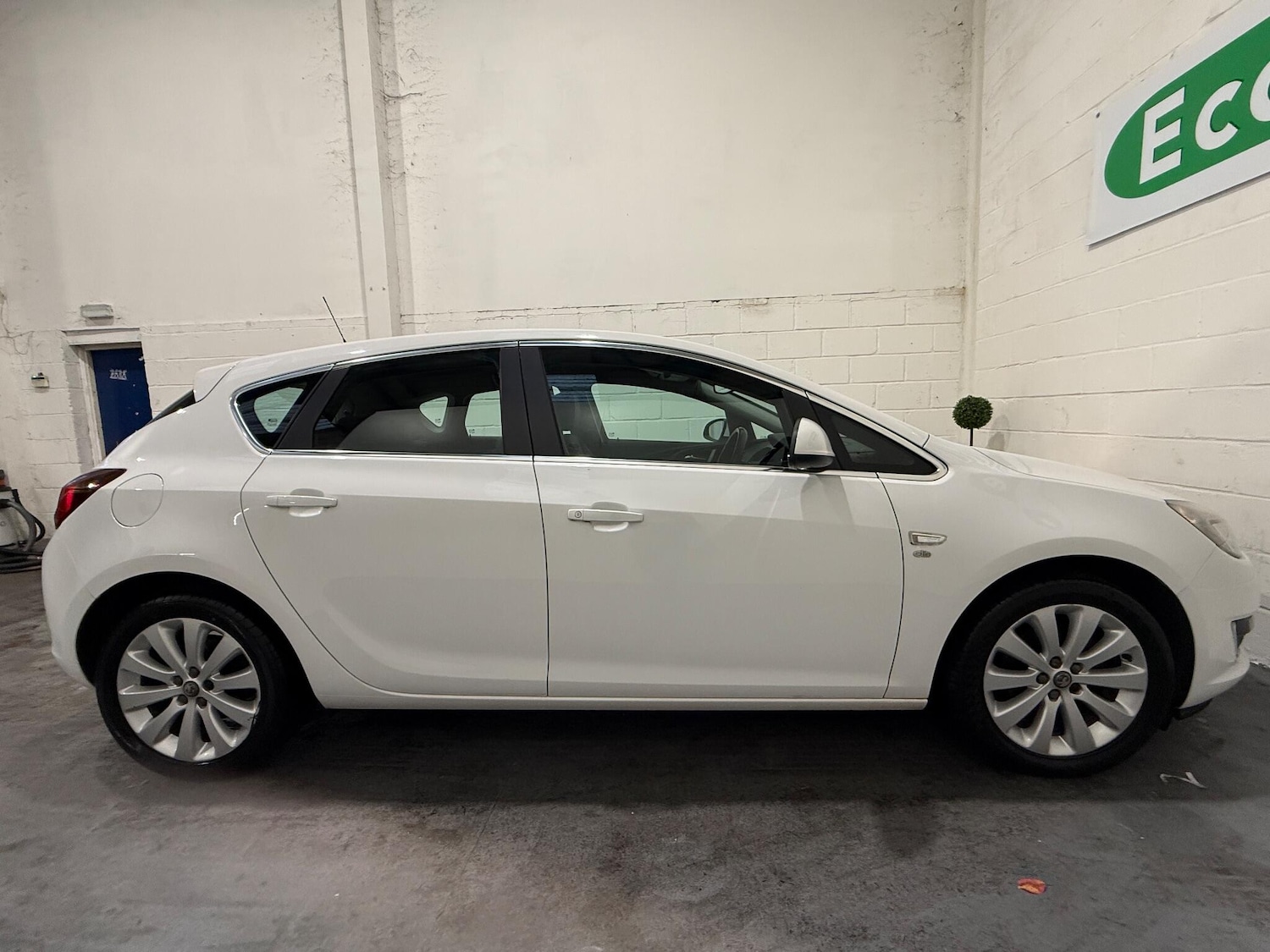 Used Vauxhall Astra 2013 for sale - 76371074: Photo 20