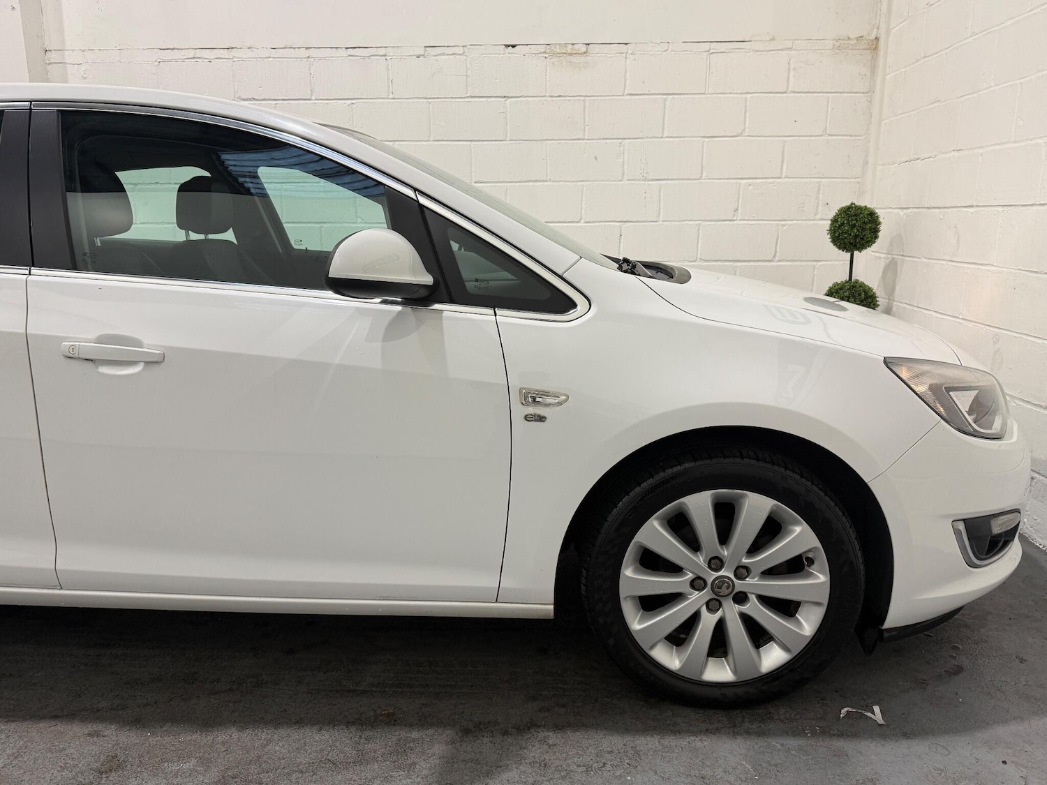 Used Vauxhall Astra 2013 for sale - 76371074: Photo 21