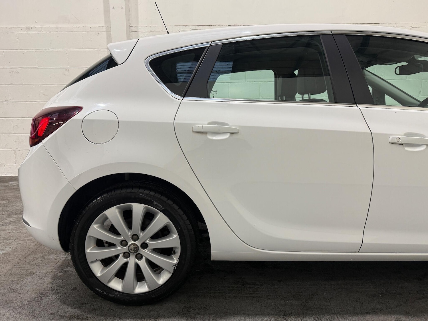 Used Vauxhall Astra 2013 for sale - 76371074: Photo 22