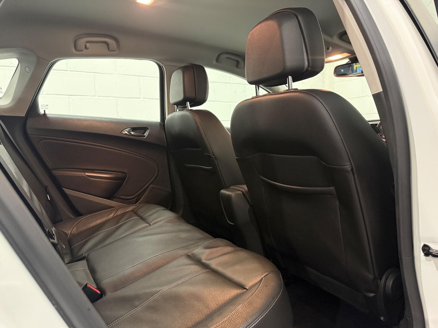 Used Vauxhall Astra 2013 for sale - 76371074: Photo 29