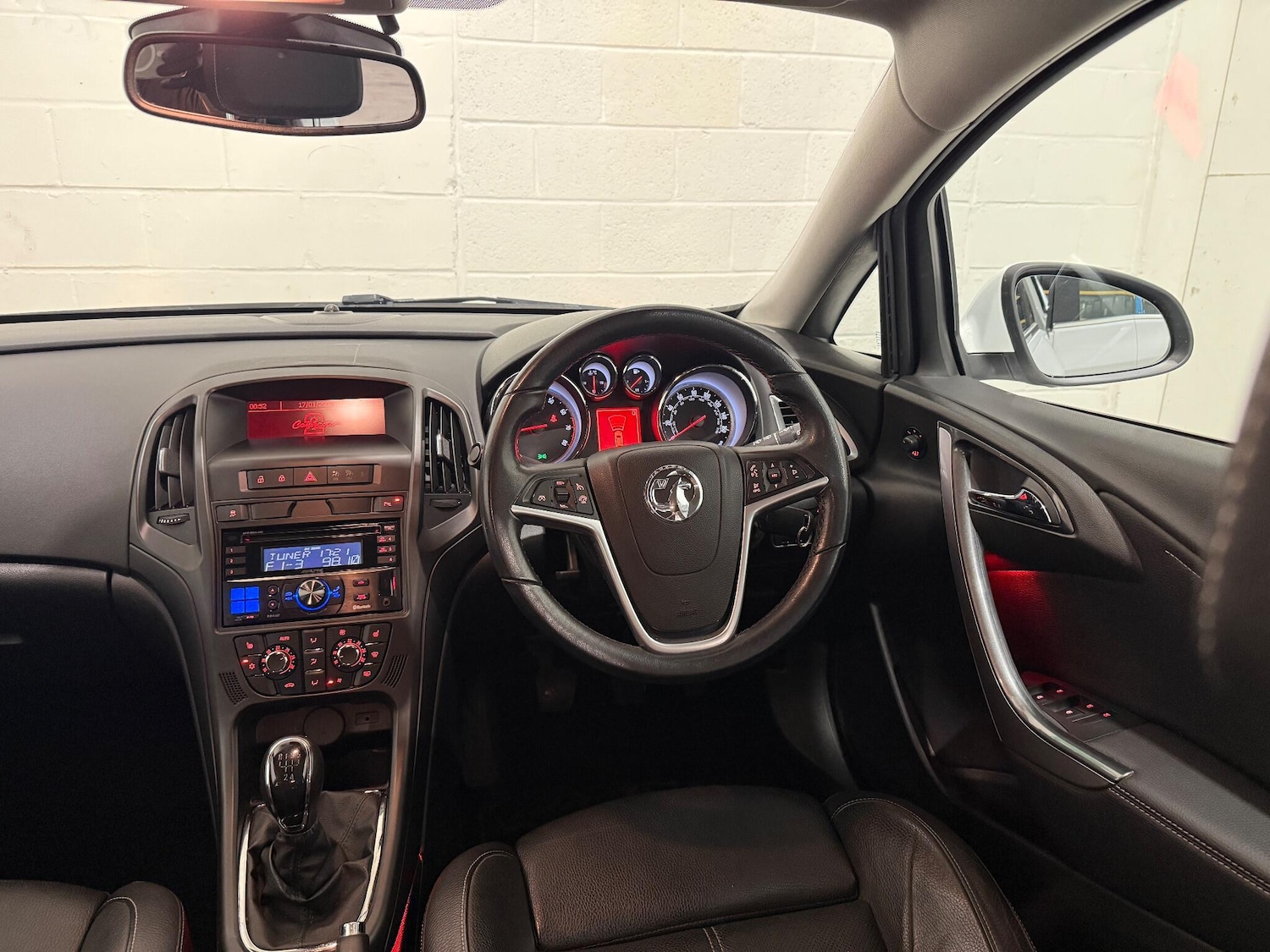 Used Vauxhall Astra 2013 for sale - 76371074: Photo 36