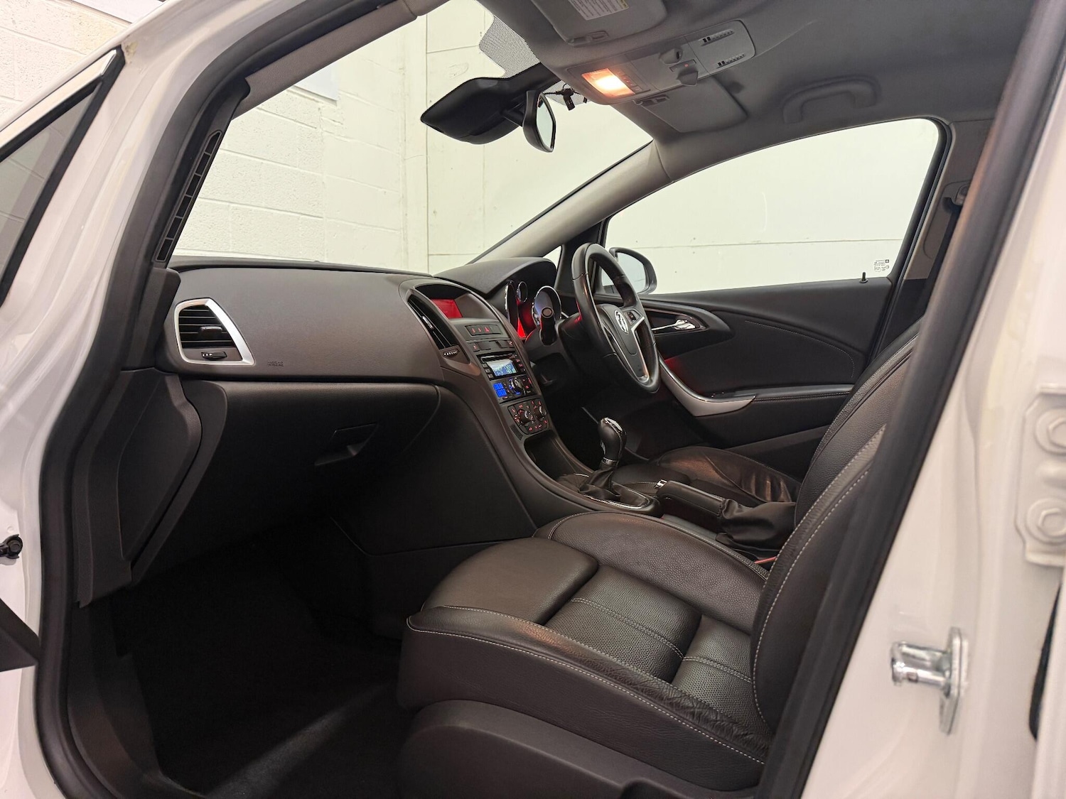 Used Vauxhall Astra 2013 for sale - 76371074: Photo 42