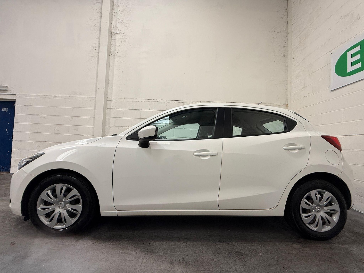 Used Mazda Mazda2 2016 for sale - 77175375: Photo 12